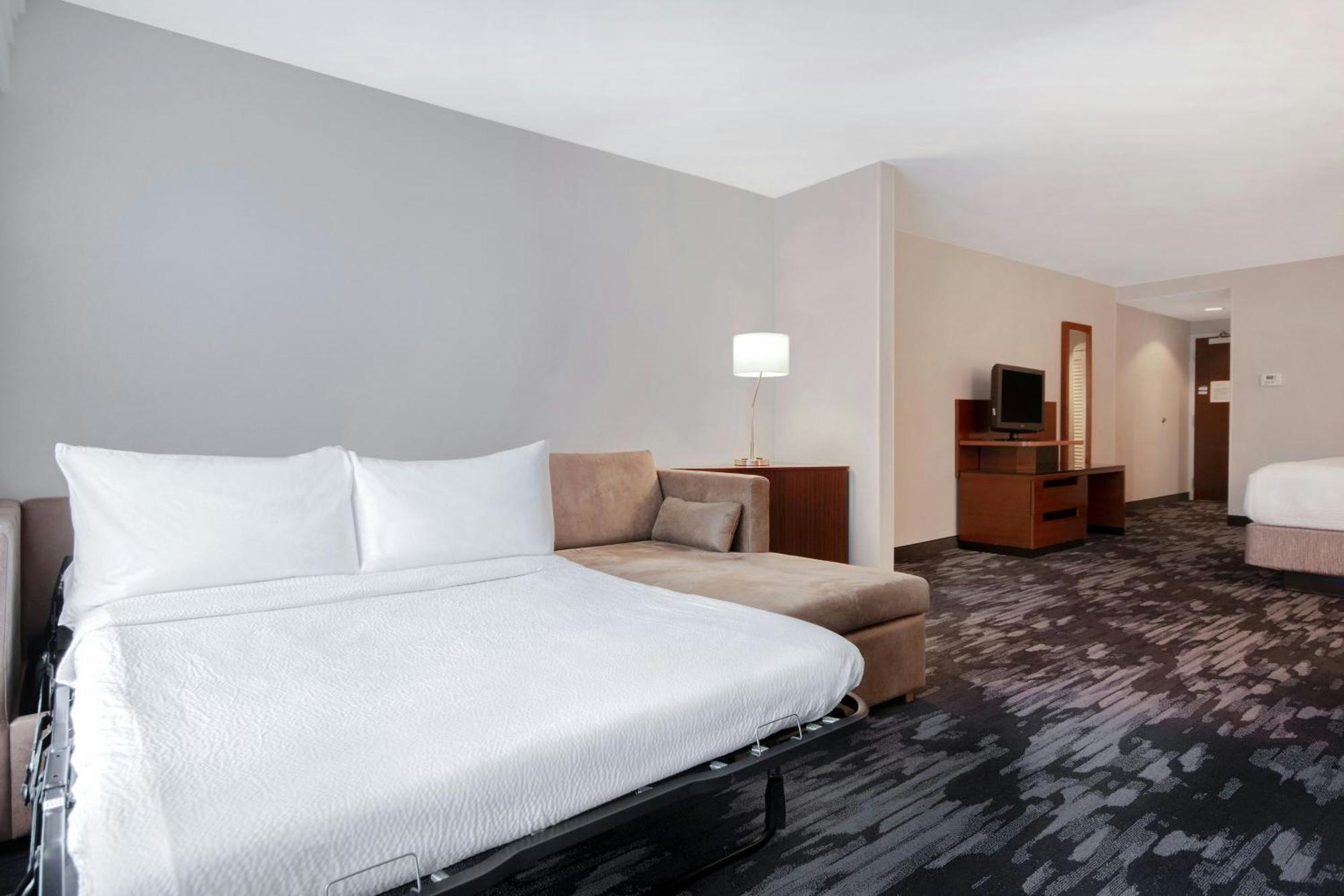 Fairfield Inn And Suites By Marriott Rochester West/Greece Exterior photo